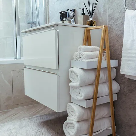Chic 3 Bedroom Apt - Tourist Area Collection Appartamento Limisso