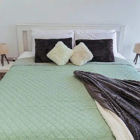 Appartamento Chic 3 Bedroom Apt - Tourist Area Collection *