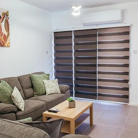 شقة Chic 3 Bedroom Apt - Tourist Area Collection *